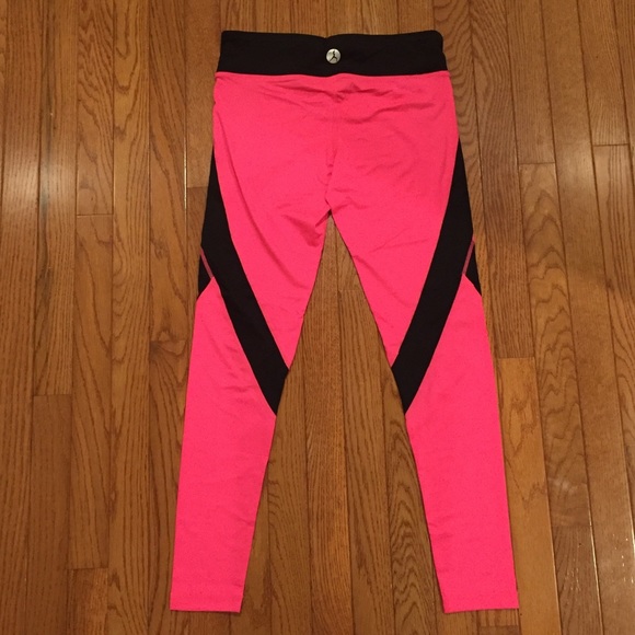Yoshion Pink Leggings - Picture 2 of 5